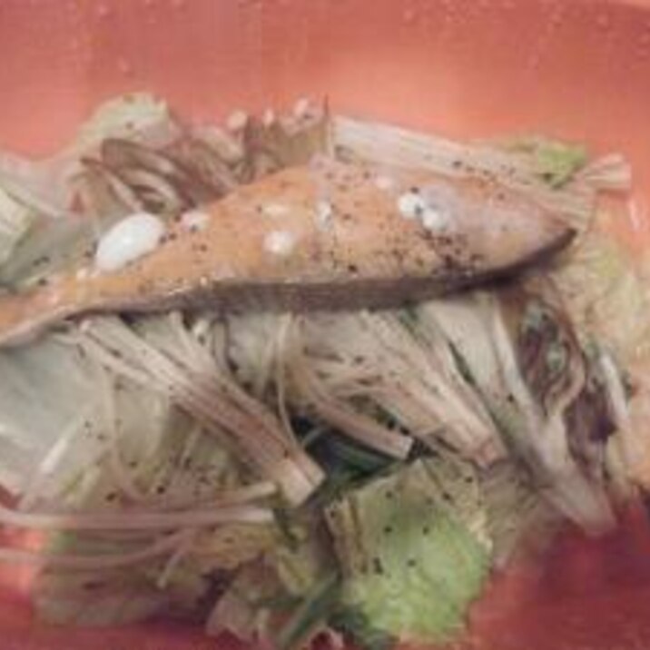 シリコンスチーマーで鮭の野菜蒸し